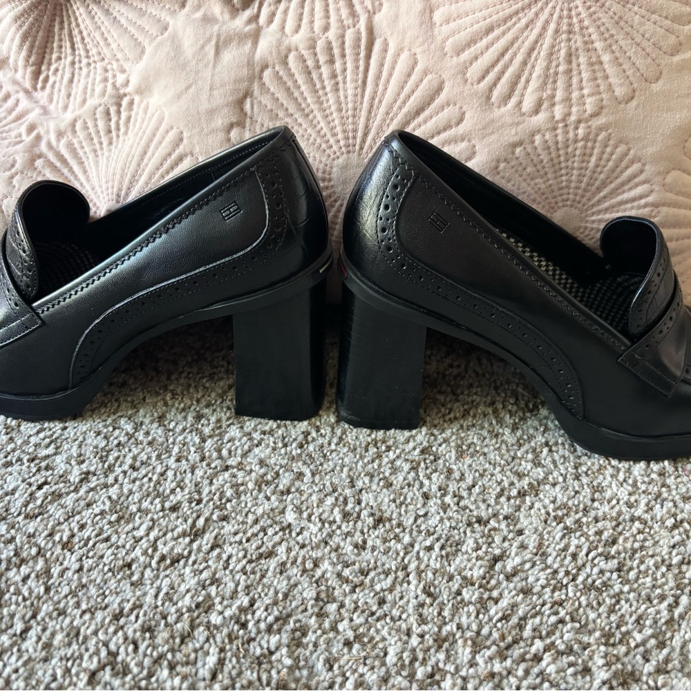 Tommy Hilfiger Black Women's Loafers - Picture 3 of 5